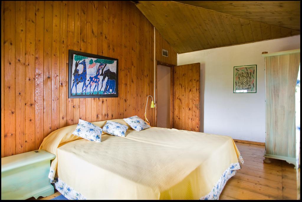 Agriturismo Famiglia Al Castello Di Bagnolo Bagnolo Piemonte Room photo