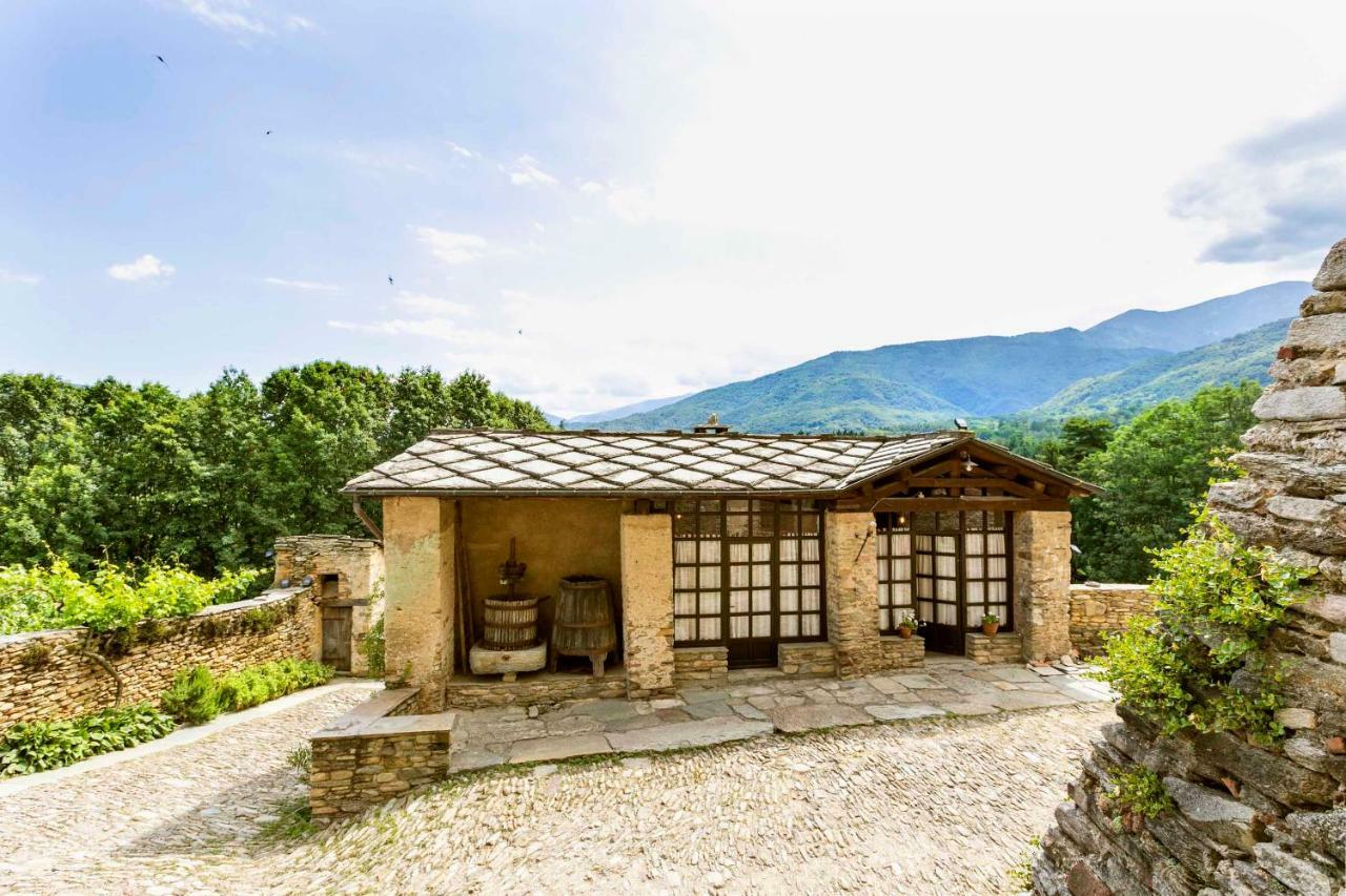 Agriturismo Famiglia Al Castello Di Bagnolo Bagnolo Piemonte Exterior photo